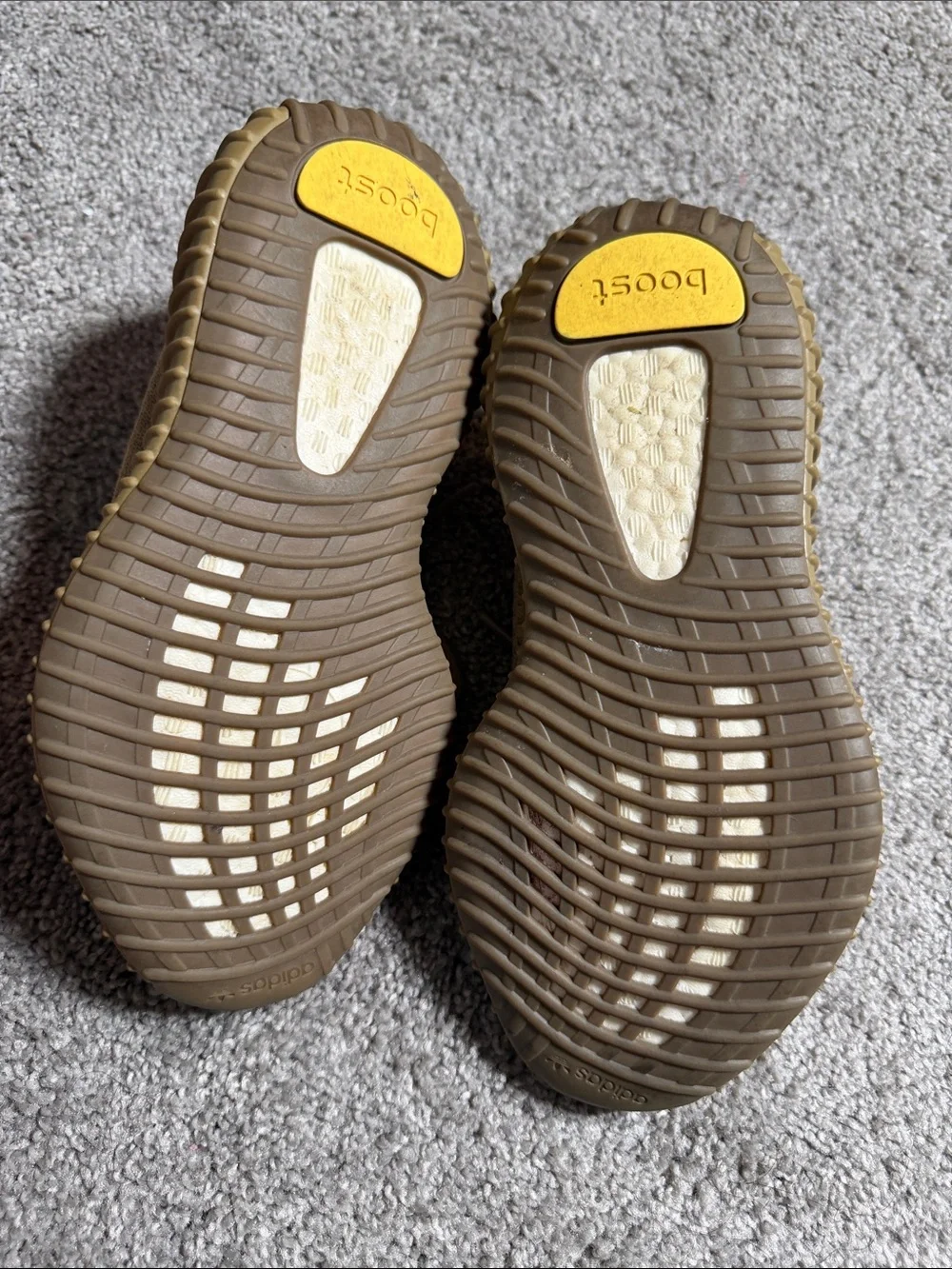 Yeezy Boost Sneakers size 4